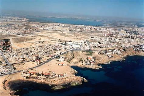 cala del mojon torrevieja|Playa: Cala del Mojón en Torrevieja. Alicante